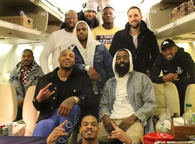 斯内德：姆巴佩会赢得2026年金球奖；没有人效力皇马时想离开（斯内德：姆巴佩将夺2026金球；在皇马时没人想离队）